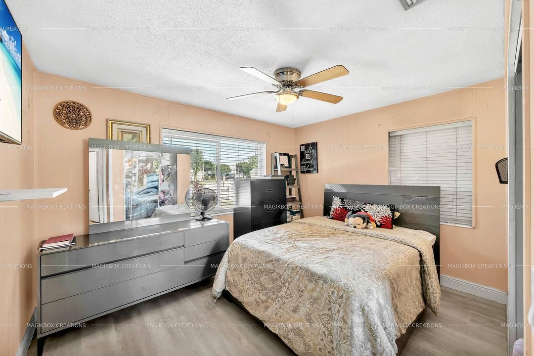 На продажу: $389,900 (3 спален, 2 ванн, 1592 Квадратных фут)