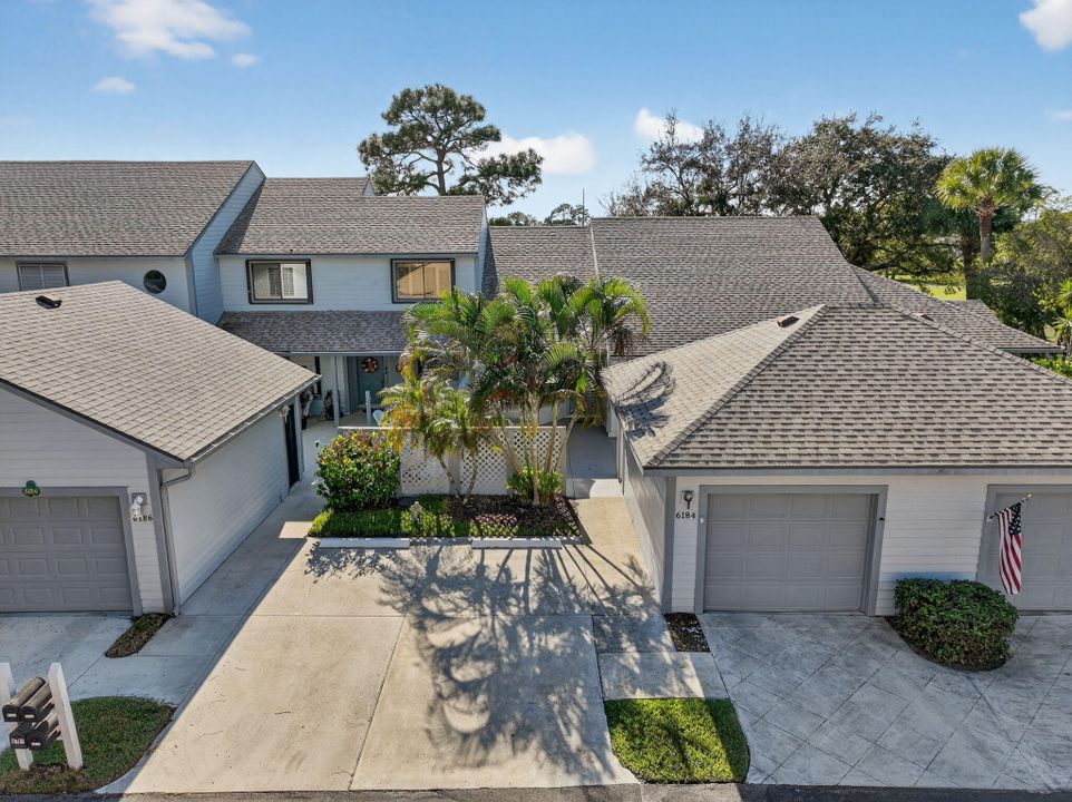 For Sale: $315,000 (2 beds, 2 baths, 1193 Square Feet)