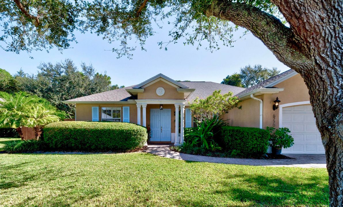 For Sale: $419,000 (3 beds, 2 baths, 1755 Square Feet)