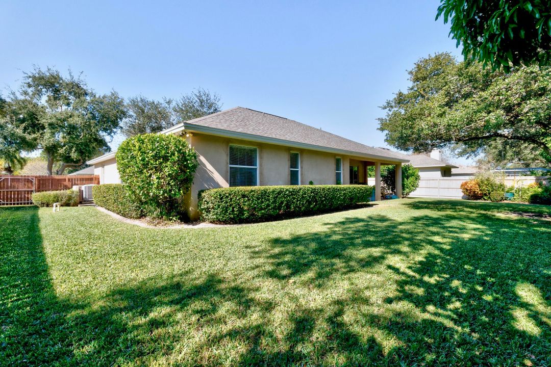 For Sale: $419,000 (3 beds, 2 baths, 1755 Square Feet)