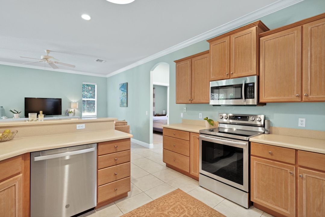 For Sale: $419,000 (3 beds, 2 baths, 1755 Square Feet)