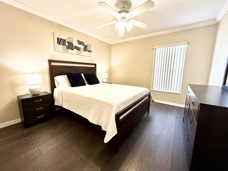 En Renta: $2,900 (3 camas, 2 baños, 1986 Pies cuadrados)