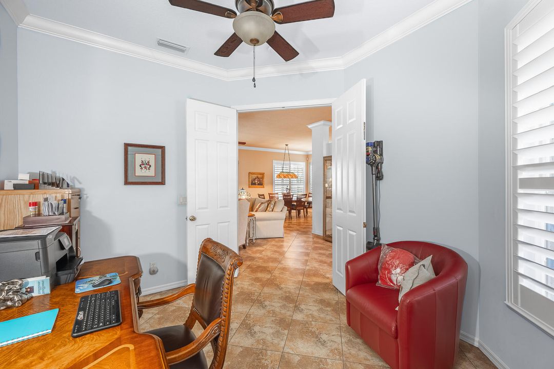 На продажу: $650,000 (3 спален, 2 ванн, 1800 Квадратных фут)