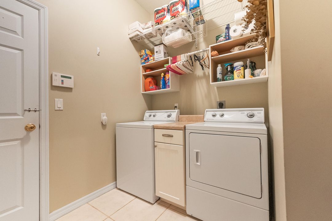 На продажу: $650,000 (3 спален, 2 ванн, 1800 Квадратных фут)