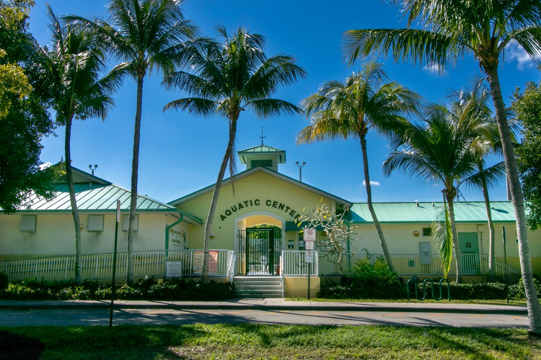 En Venta: $428,951 (2 camas, 1 baños, 974 Pies cuadrados)