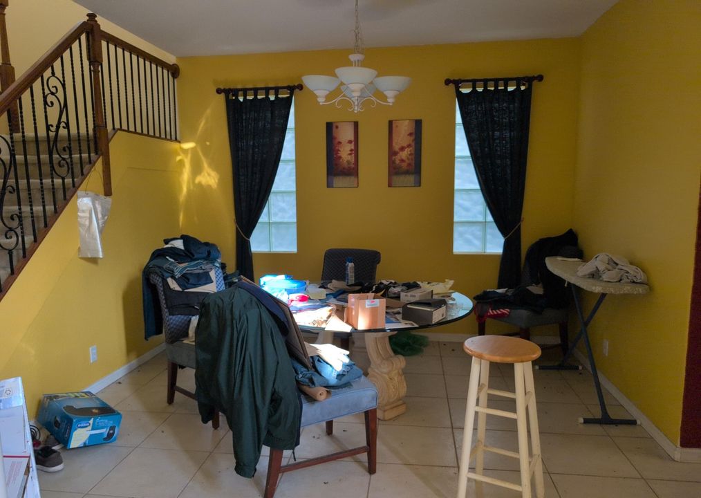 For Sale: $595,000 (3 beds, 2 baths, 2561 Square Feet)