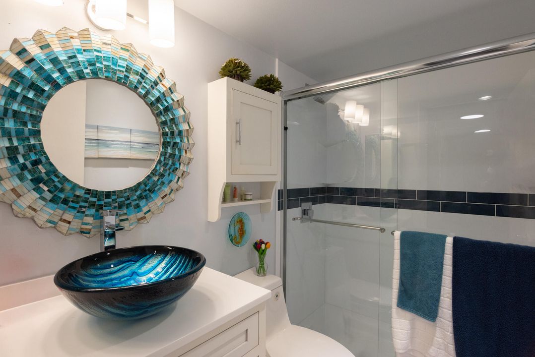 For Sale: $235,000 (2 beds, 2 baths, 1042 Square Feet)