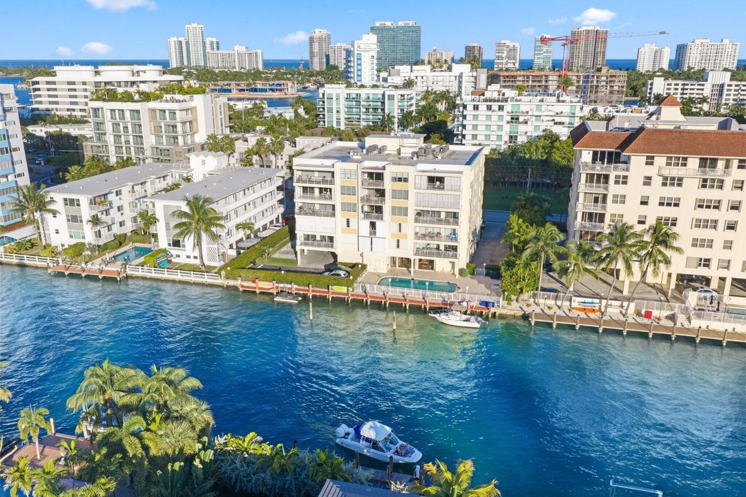 For Sale: $1,110,000 (2 beds, 2 baths, 2045 Square Feet)