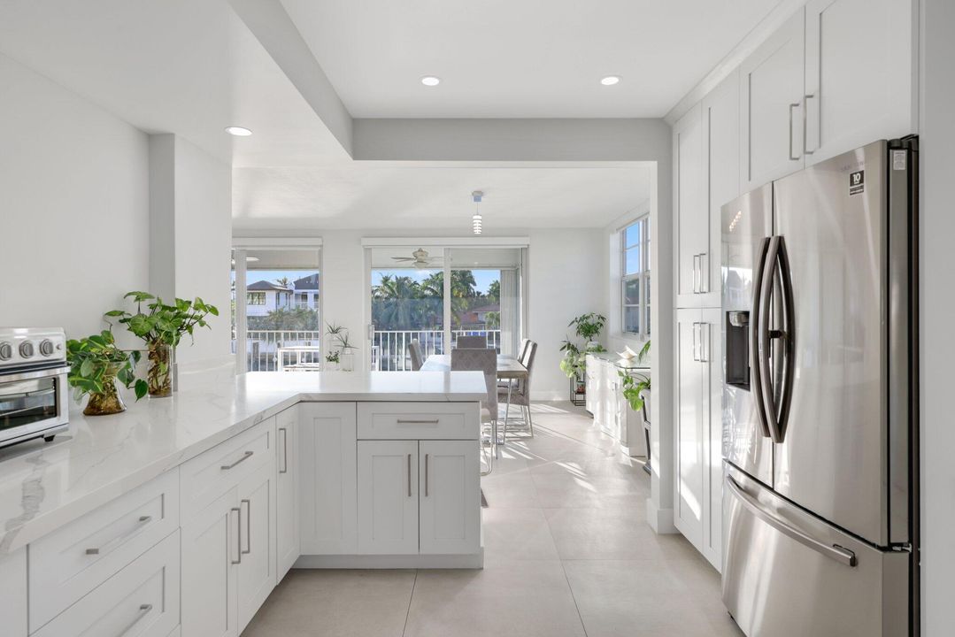 For Sale: $1,110,000 (2 beds, 2 baths, 2045 Square Feet)