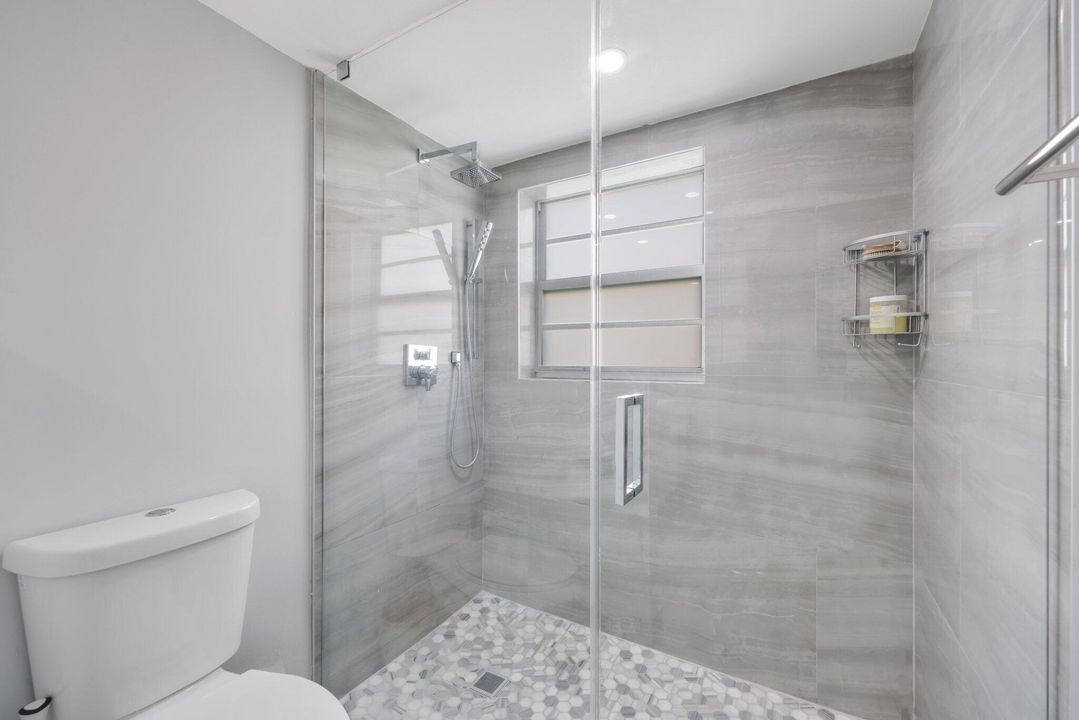 For Sale: $1,110,000 (2 beds, 2 baths, 2045 Square Feet)