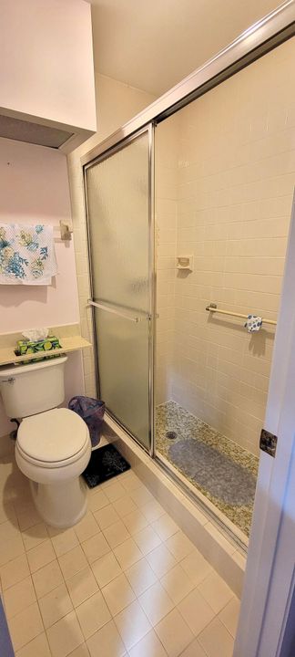 For Sale: $419,000 (2 beds, 2 baths, 1369 Square Feet)