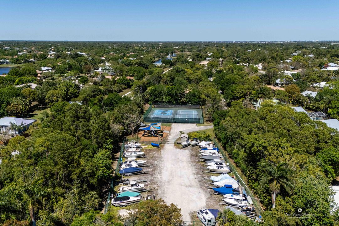 For Sale: $880,000 (4 beds, 3 baths, 2901 Square Feet)