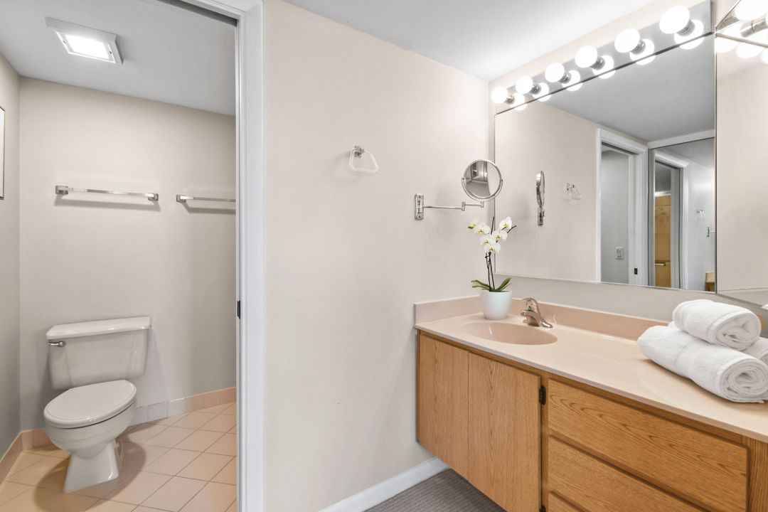 На продажу: $757,000 (2 спален, 2 ванн, 1332 Квадратных фут)