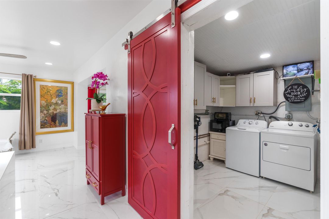 For Rent: $2,900 (3 beds, 1 baths, 1000 Square Feet)