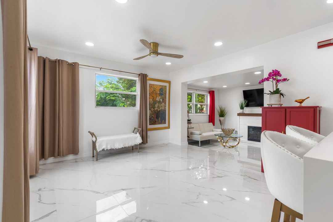 For Rent: $2,900 (3 beds, 1 baths, 1000 Square Feet)