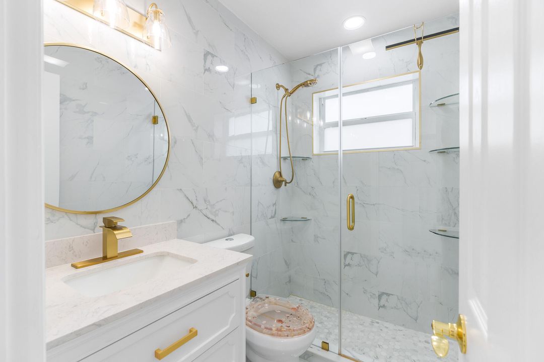 For Rent: $2,900 (3 beds, 1 baths, 1000 Square Feet)