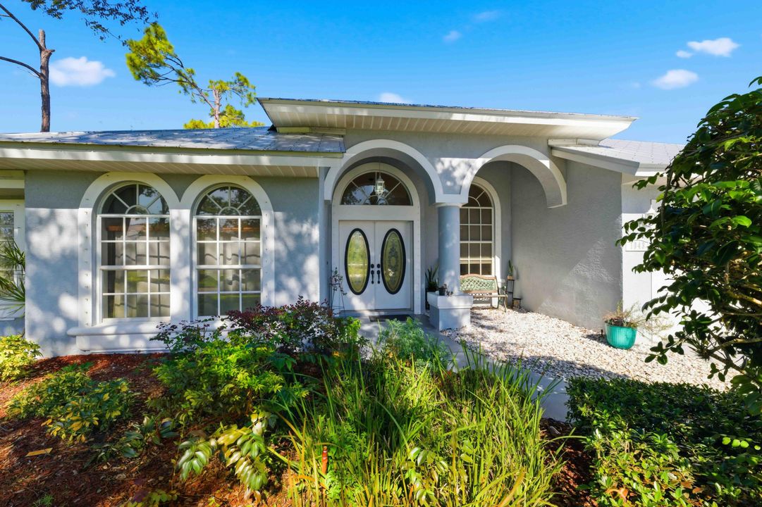 For Sale: $880,000 (4 beds, 3 baths, 2901 Square Feet)