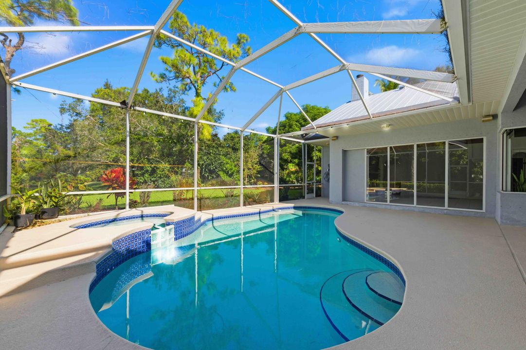 For Sale: $880,000 (4 beds, 3 baths, 2901 Square Feet)