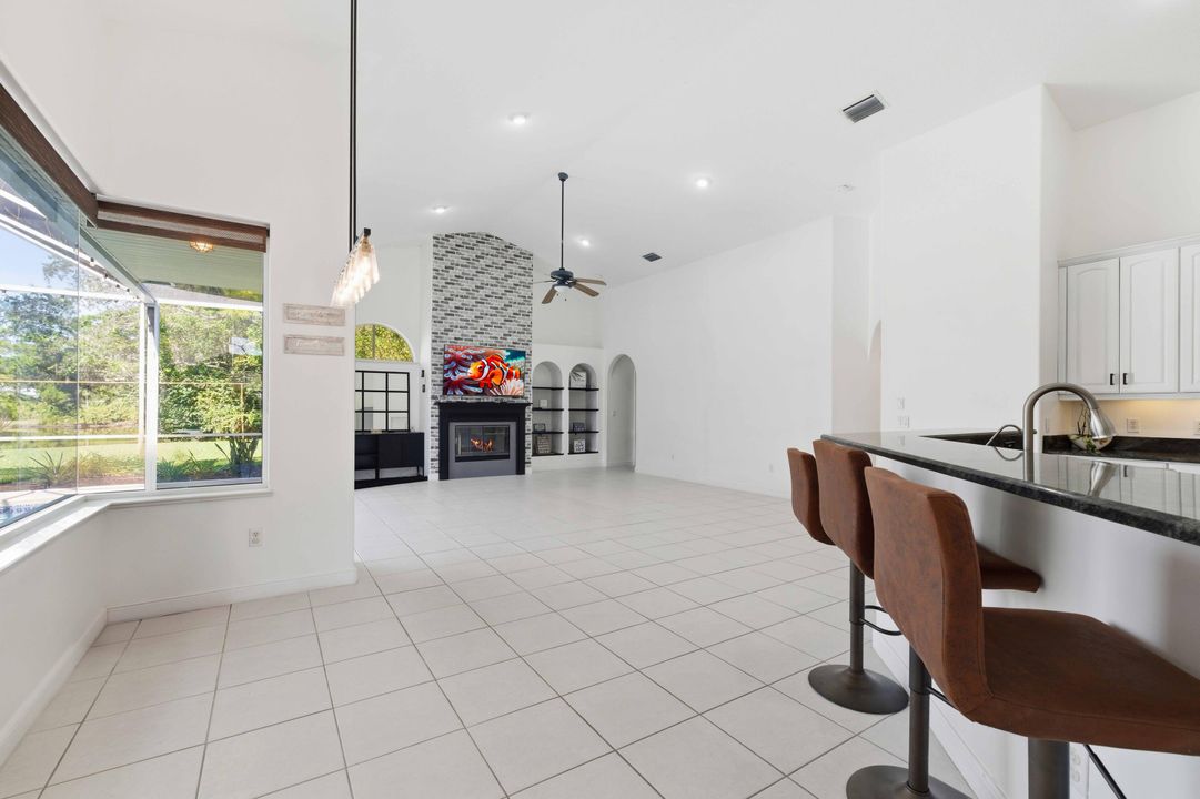 For Sale: $880,000 (4 beds, 3 baths, 2901 Square Feet)