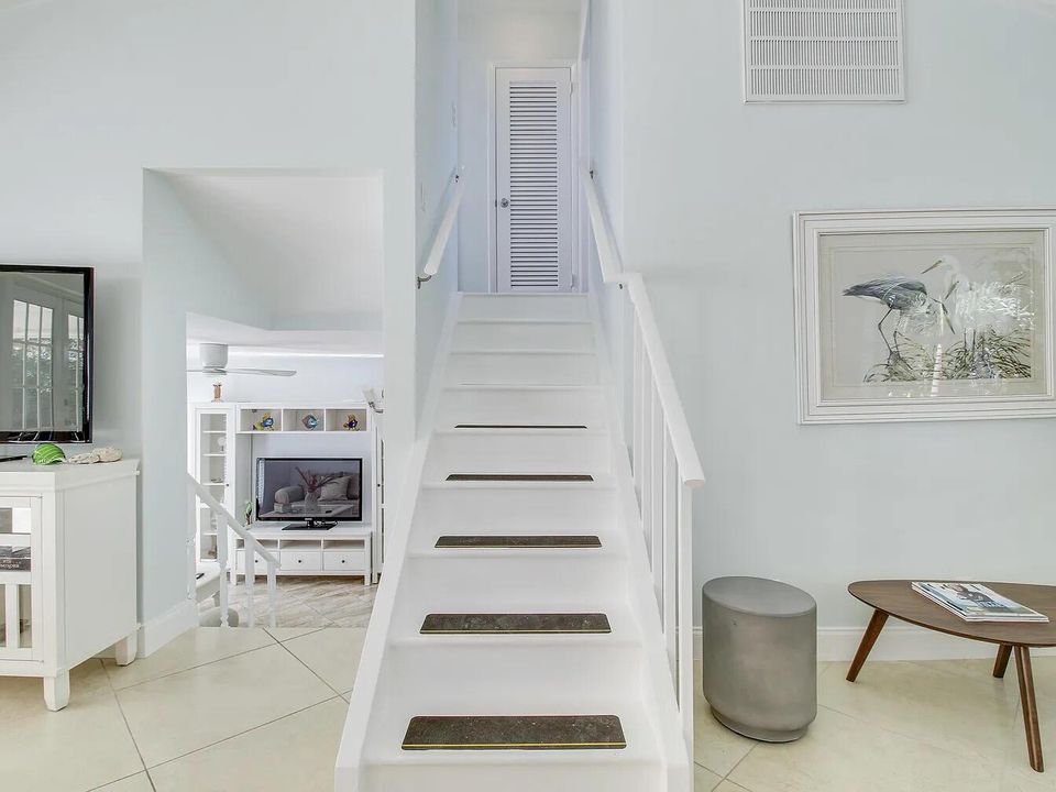 For Rent: $10,000 (3 beds, 3 baths, 2147 Square Feet)