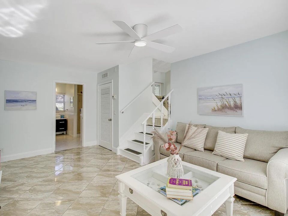 For Rent: $10,000 (3 beds, 3 baths, 2147 Square Feet)