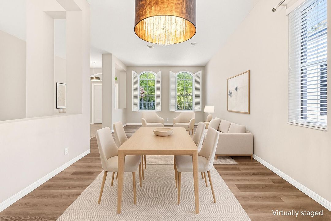 For Sale: $949,900 (4 beds, 2 baths, 2674 Square Feet)