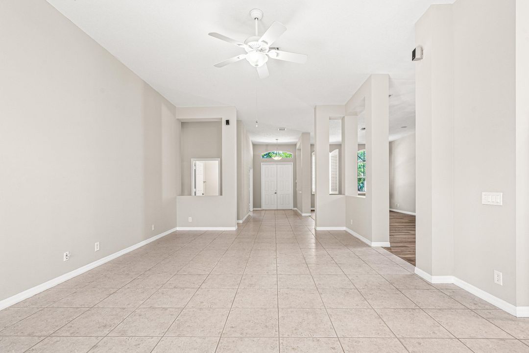 For Sale: $949,900 (4 beds, 2 baths, 2674 Square Feet)