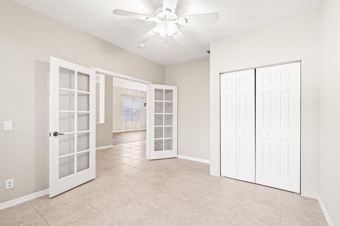 For Sale: $949,900 (4 beds, 2 baths, 2674 Square Feet)