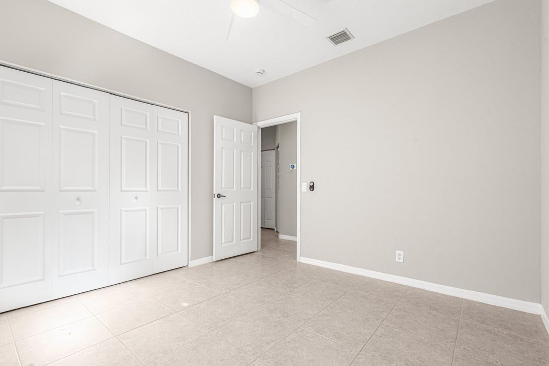 For Sale: $949,900 (4 beds, 2 baths, 2674 Square Feet)