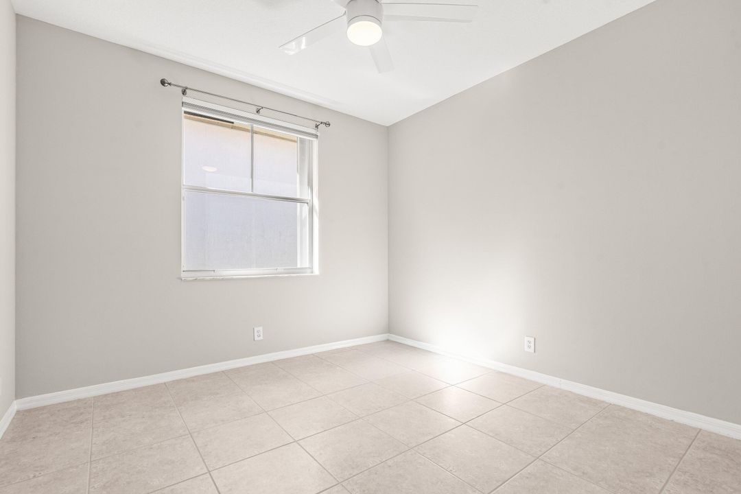 For Sale: $949,900 (4 beds, 2 baths, 2674 Square Feet)