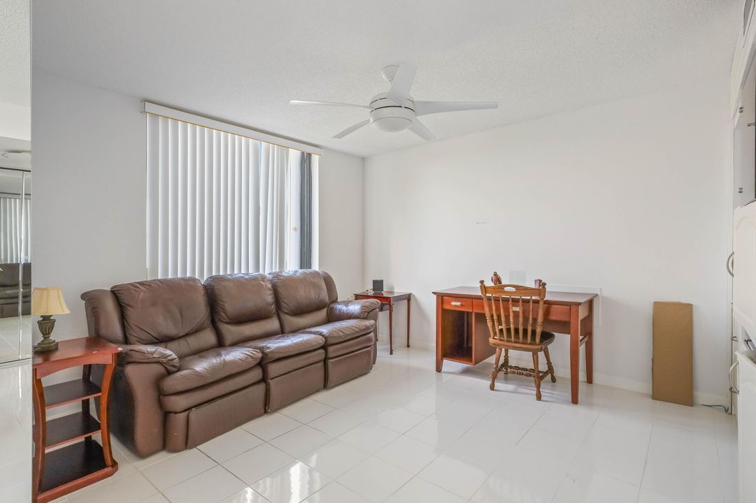 На продажу: $150,000 (3 спален, 2 ванн, 1225 Квадратных фут)