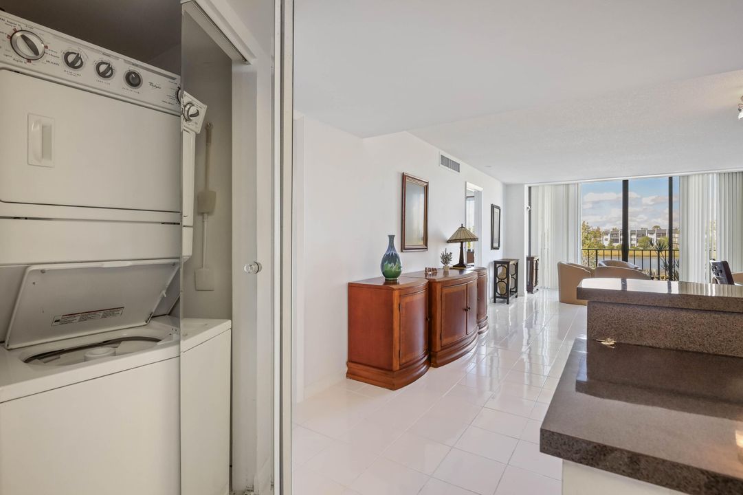 На продажу: $150,000 (3 спален, 2 ванн, 1225 Квадратных фут)