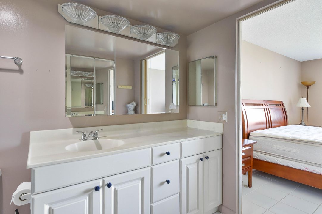 На продажу: $150,000 (3 спален, 2 ванн, 1225 Квадратных фут)