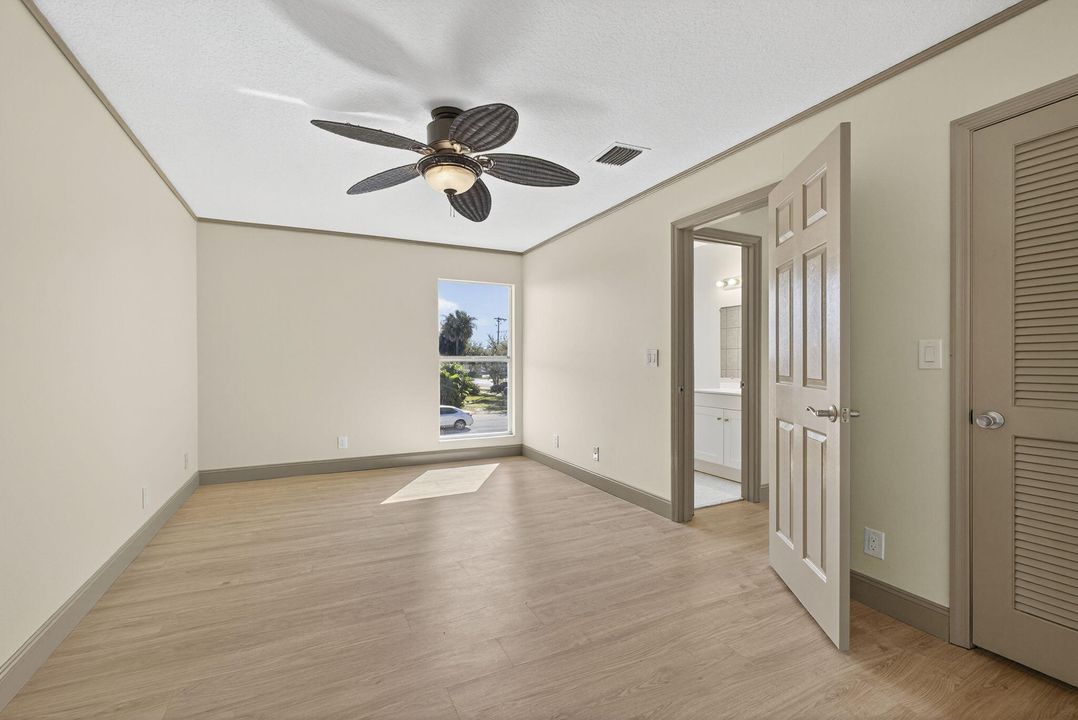 待售: $200,000 (1 贝兹, 1 浴室, 684 平方英尺)