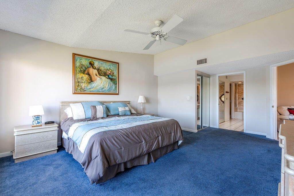 待售: $299,000 (2 贝兹, 2 浴室, 1728 平方英尺)