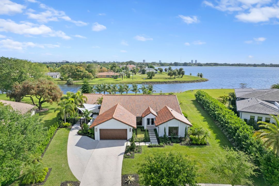 待售: $2,295,000 (4 贝兹, 3 浴室, 2689 平方英尺)