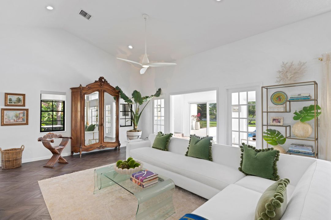 待售: $2,295,000 (4 贝兹, 3 浴室, 2689 平方英尺)