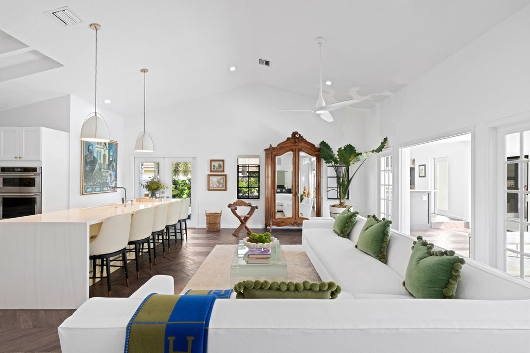 待售: $2,295,000 (4 贝兹, 3 浴室, 2689 平方英尺)