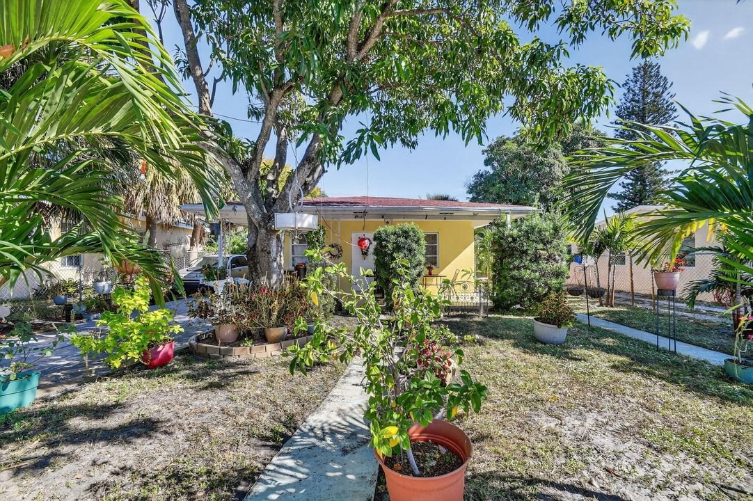 For Sale: $549,900 (0 beds, 0 baths, 1600 Square Feet)