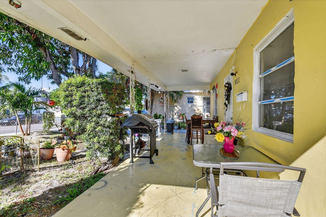 For Sale: $549,900 (0 beds, 0 baths, 1600 Square Feet)