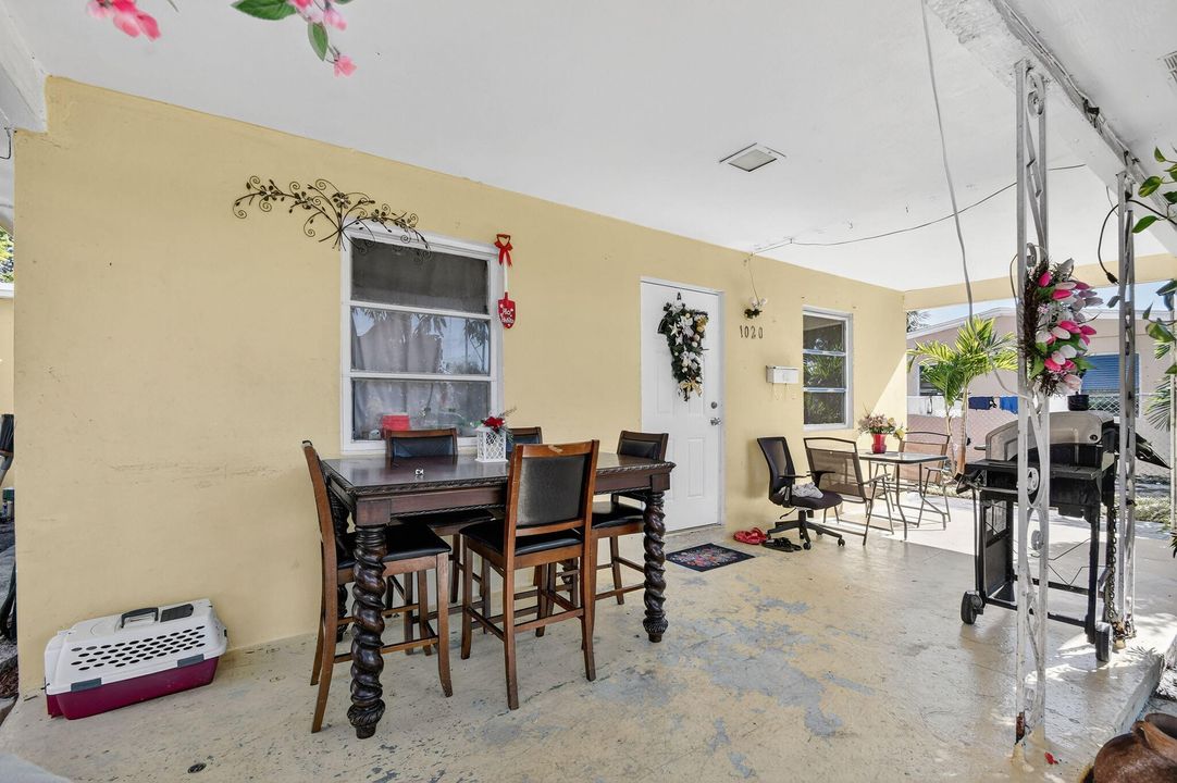 For Sale: $549,900 (0 beds, 0 baths, 1600 Square Feet)