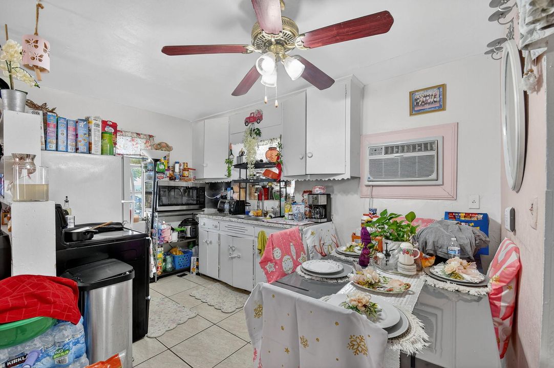 For Sale: $549,900 (0 beds, 0 baths, 1600 Square Feet)