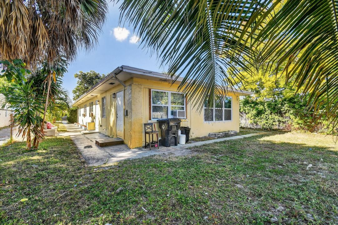 For Sale: $549,900 (0 beds, 0 baths, 1600 Square Feet)