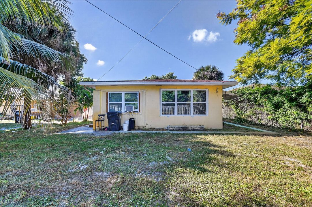 For Sale: $549,900 (0 beds, 0 baths, 1600 Square Feet)