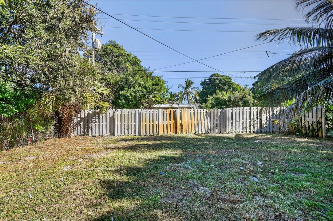 For Sale: $549,900 (0 beds, 0 baths, 1600 Square Feet)