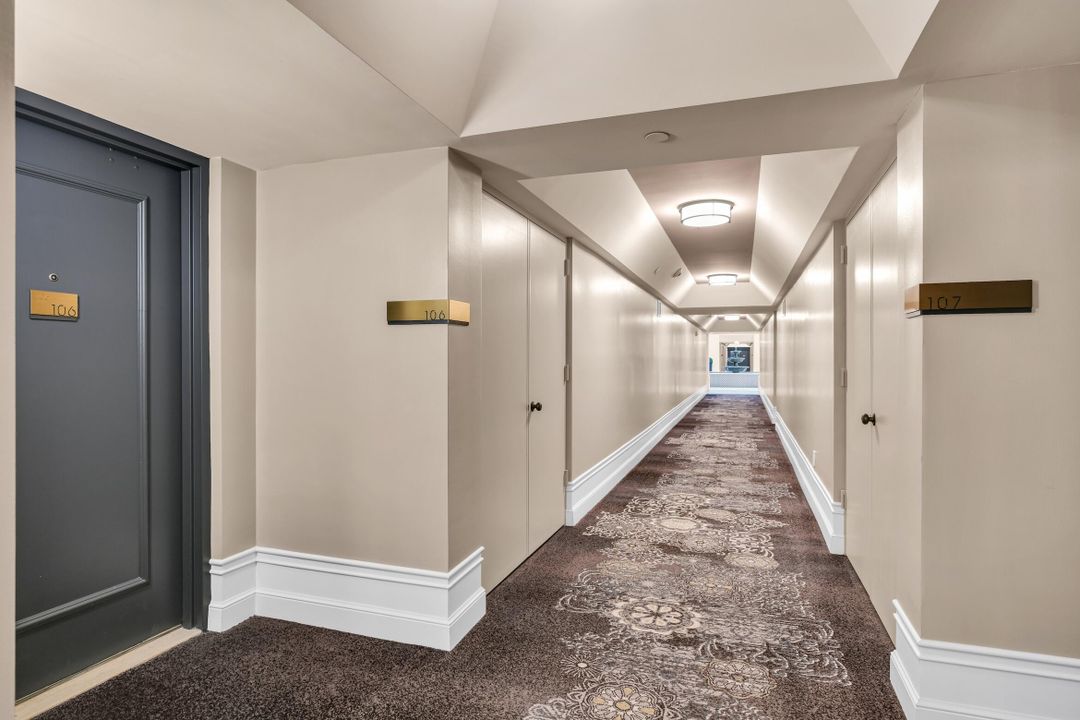 待售: $1,375,000 (2 贝兹, 2 浴室, 1706 平方英尺)