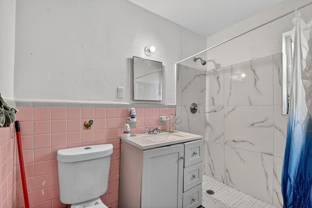 For Sale: $549,900 (0 beds, 0 baths, 1600 Square Feet)