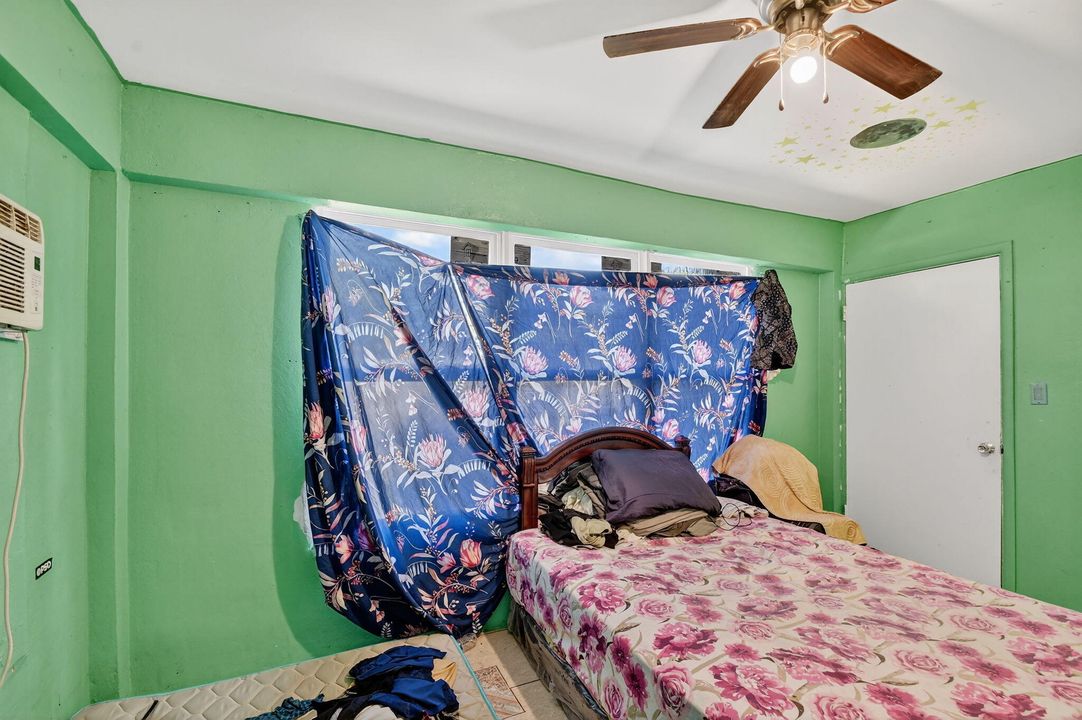 For Sale: $549,900 (0 beds, 0 baths, 1600 Square Feet)