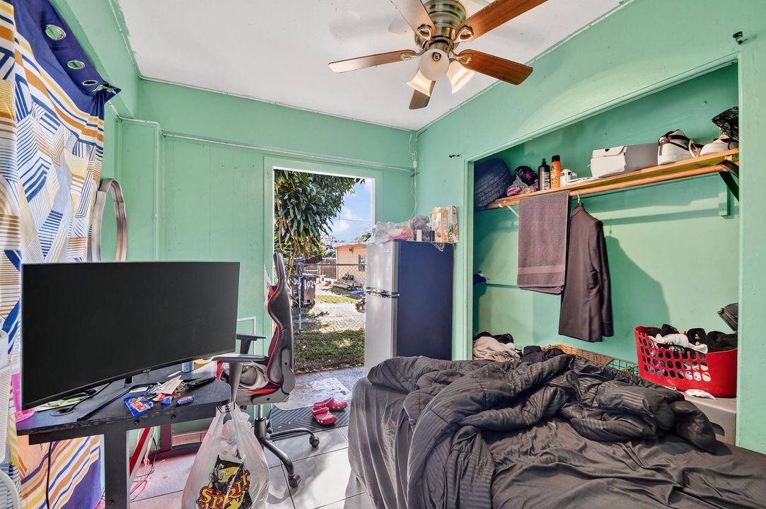 For Sale: $549,900 (0 beds, 0 baths, 1600 Square Feet)