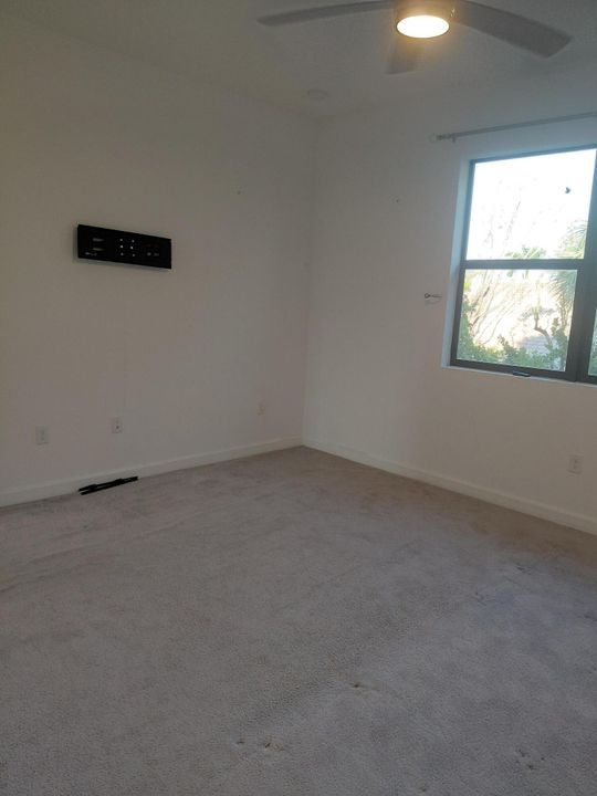 待售: $280,800 (2 贝兹, 2 浴室, 1500 平方英尺)